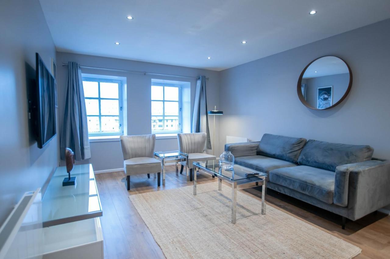 Stunning 2 Bed Merchant With Residents Parking Appartamento *