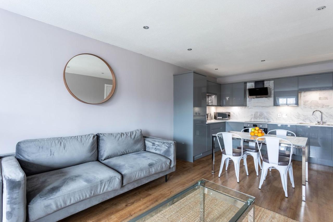 Stunning 2 Bed Merchant With Residents Parking Appartamento Glasgow