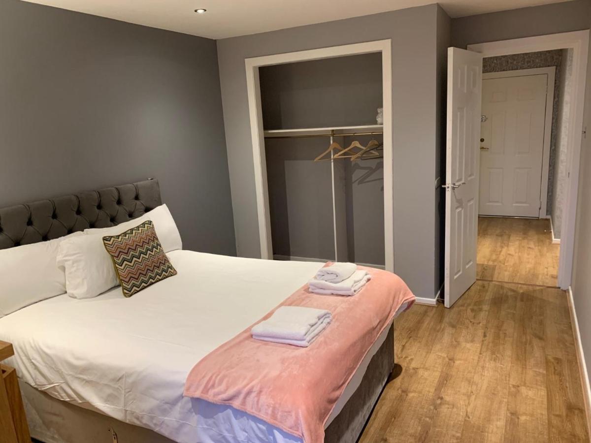 Stunning 2 Bed Merchant With Residents Parking Appartamento